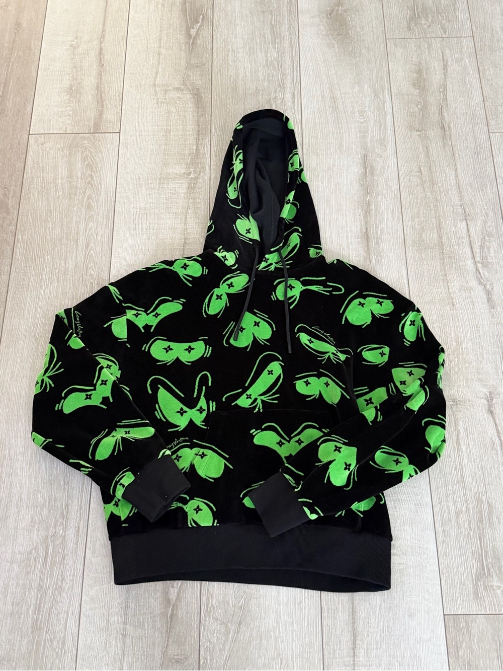 Men M Louis Vuitton velvet Black & Neon Green pullover Hoodie eyes sweater